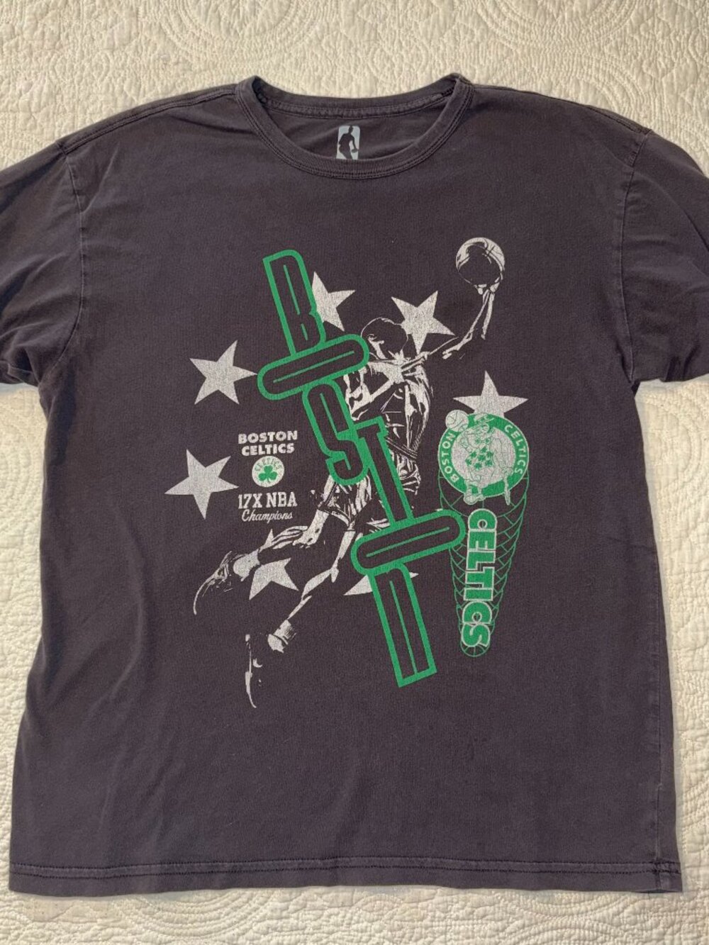 Boston Celtics T Shirt Mens Medium Gray Washed Graphic Tee 17x NBA Champions